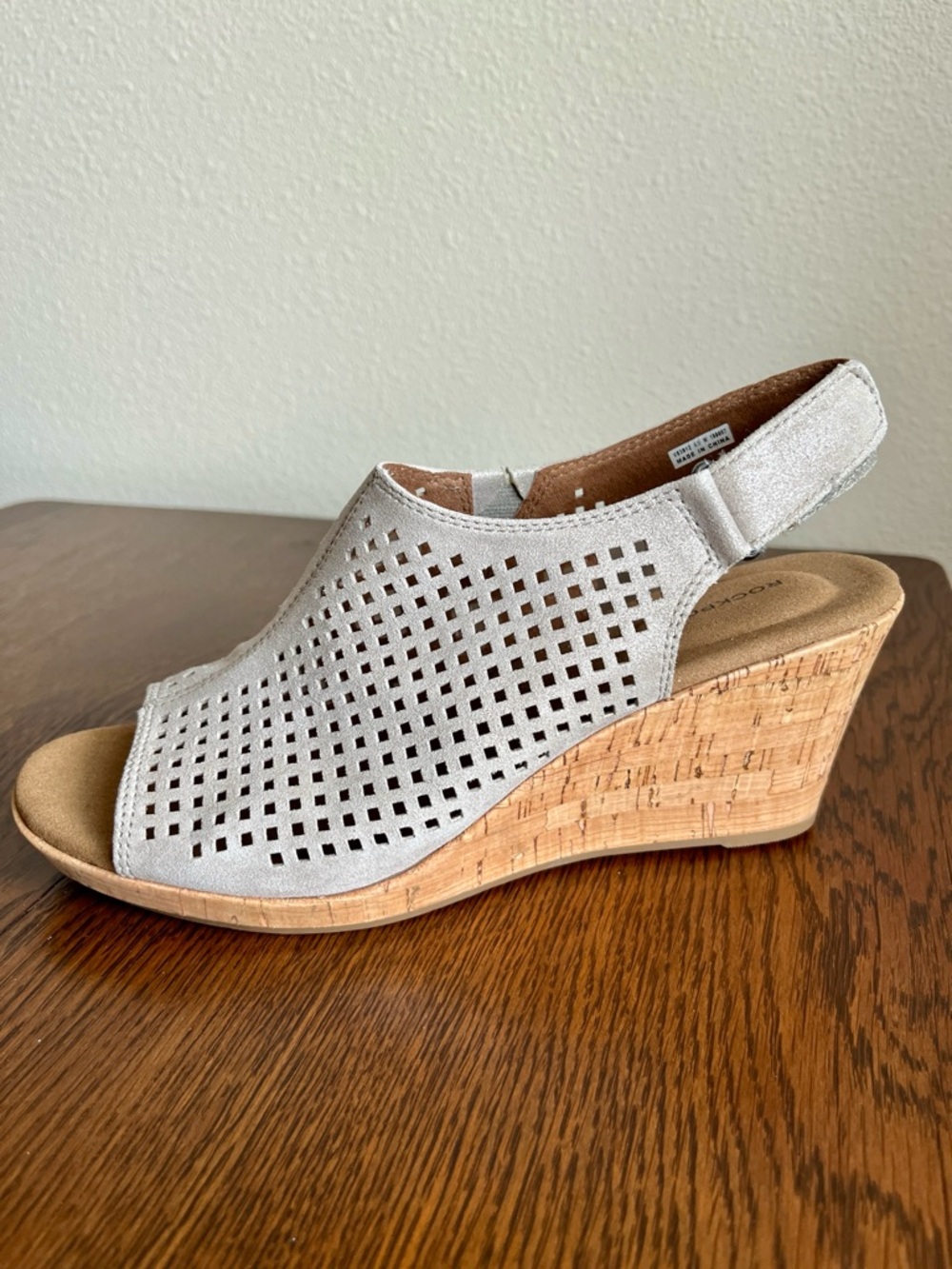 Women's Rockport Perforated Leather Slingback Wedge Sandals Light Gray Size 8.5